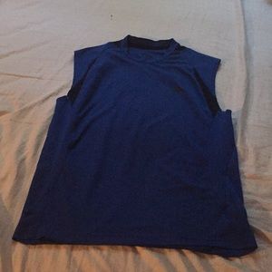 Sleeveless shirt